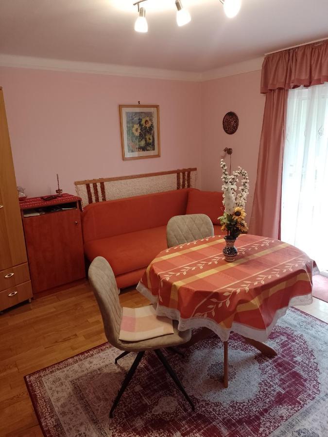 Gyoengyvirag Ueduelo - Mario Apartman Харканы Экстерьер фото