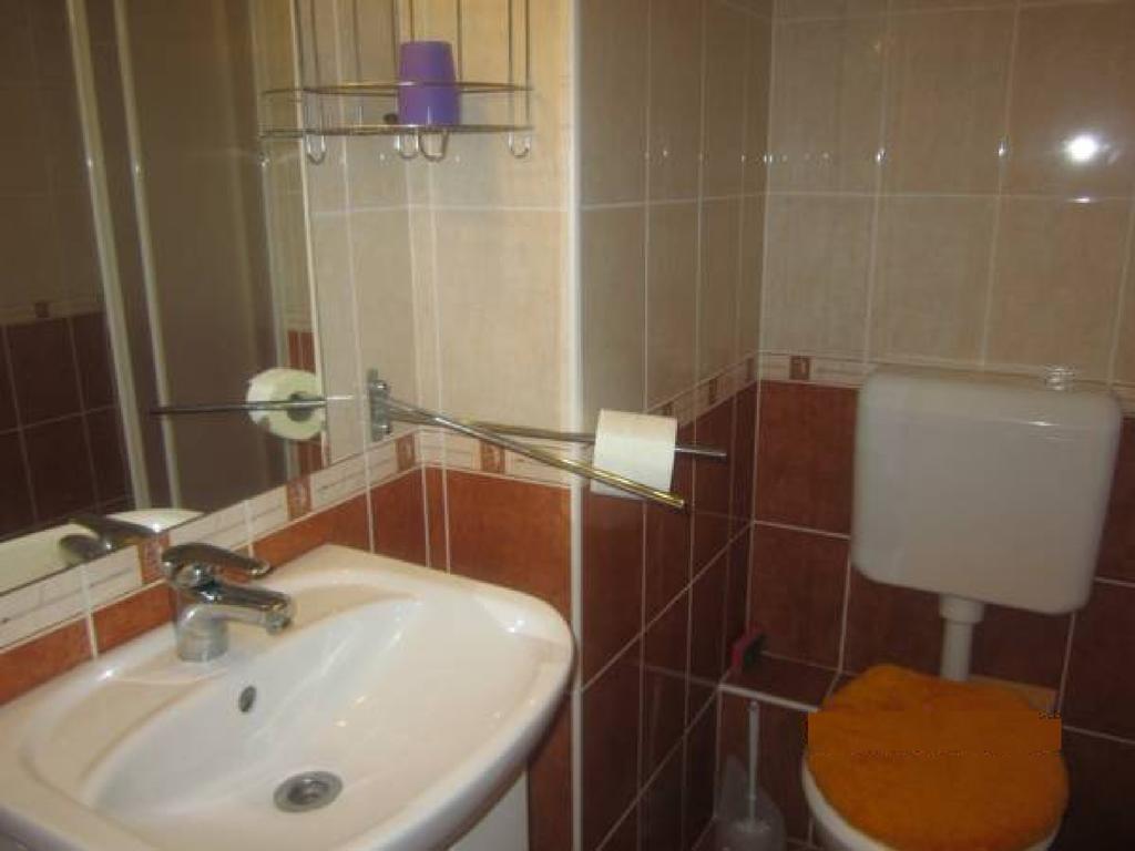Gyoengyvirag Ueduelo - Mario Apartman Харканы Номер фото